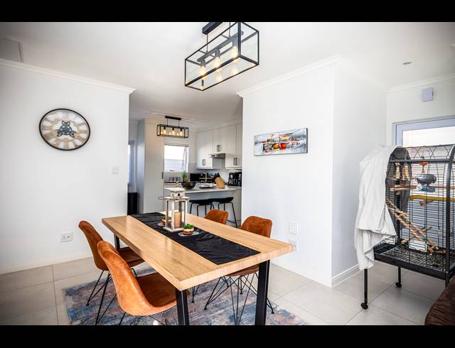 2 BEDROOM FREEHOLD SOLD IN SUNNINGDALE
